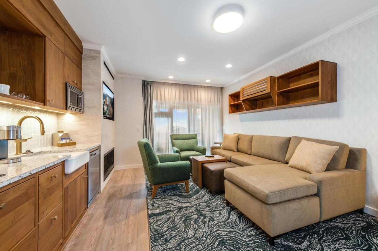 Hallmark Resort In 캐논비치 외부 사진